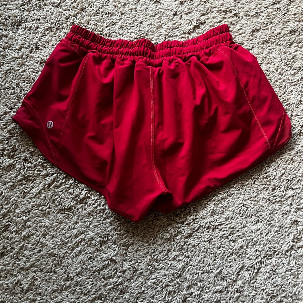 Lululemon Hotty Hot II LR 2.5” Size 6